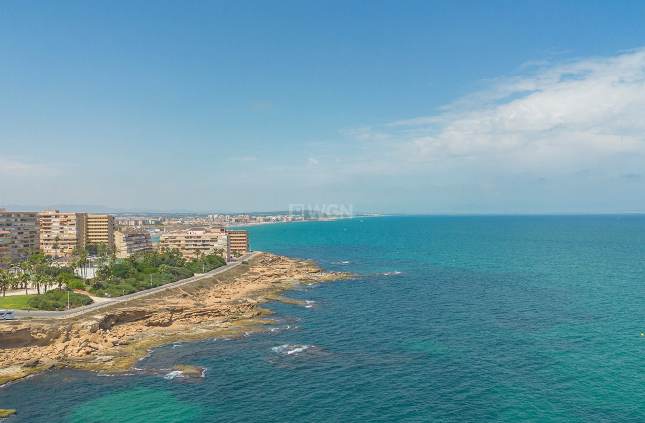 Odsprzedaż - Kamienica - La Mata - Costa Blanca