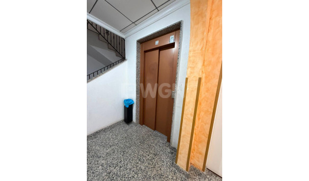 Reventa - Apartamento / piso - Torrevieja - Estacion De Autobuses
