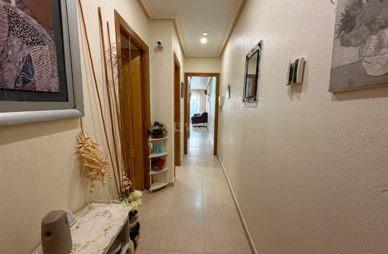 Reventa - Apartamento / piso - Torrevieja - Estacion De Autobuses