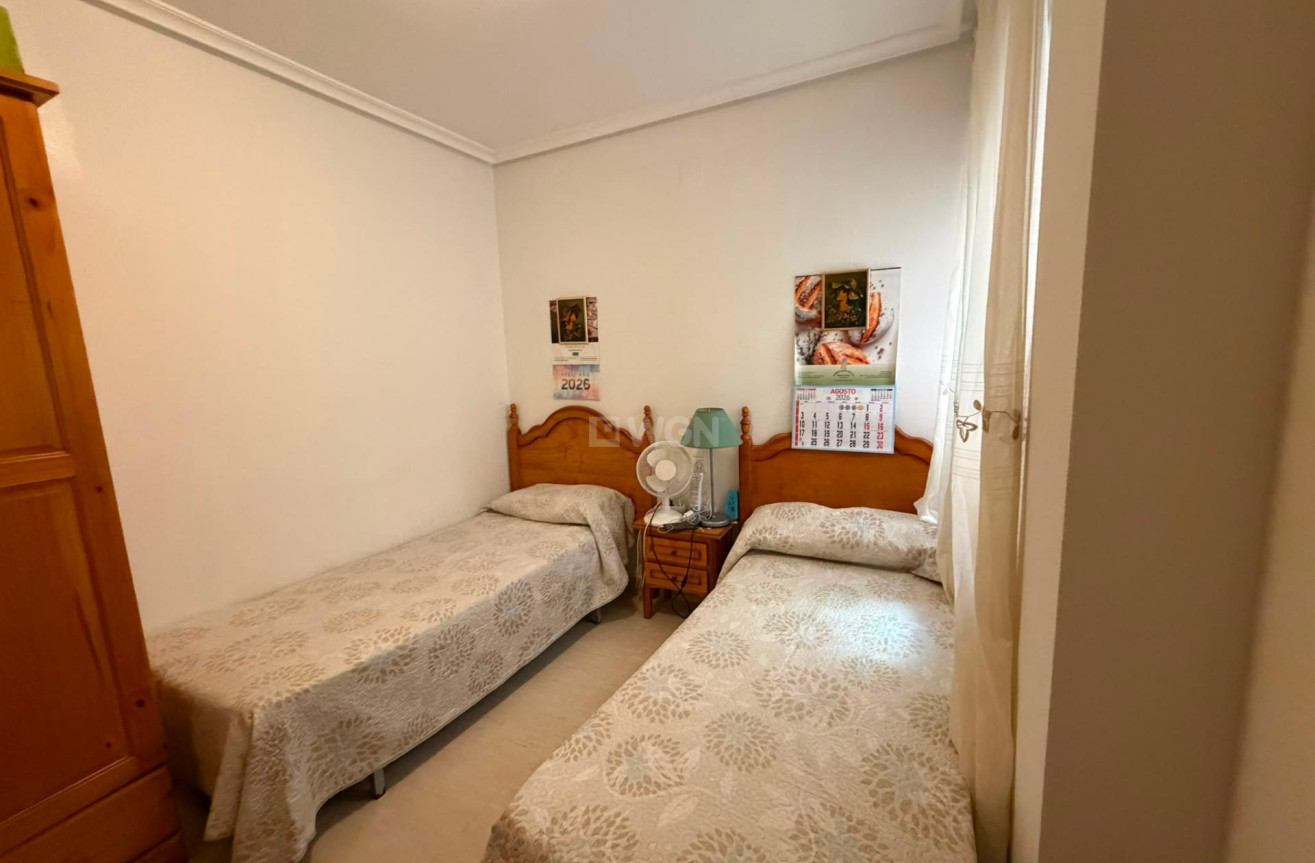 Reventa - Apartamento / piso - Torrevieja - Estacion De Autobuses