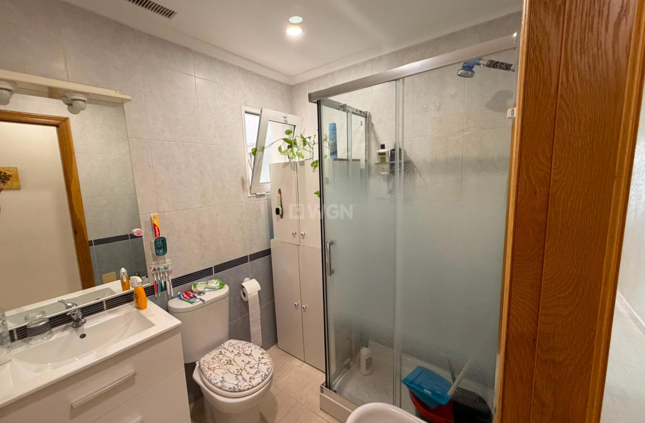 Reventa - Apartamento / piso - Torrevieja - Estacion De Autobuses