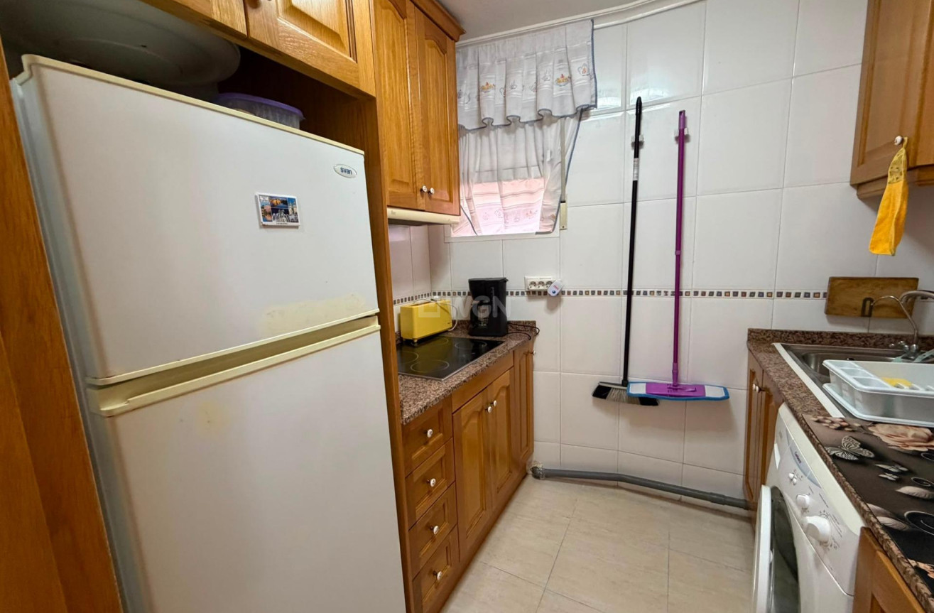 Reventa - Apartamento / piso - Torrevieja - Estacion De Autobuses