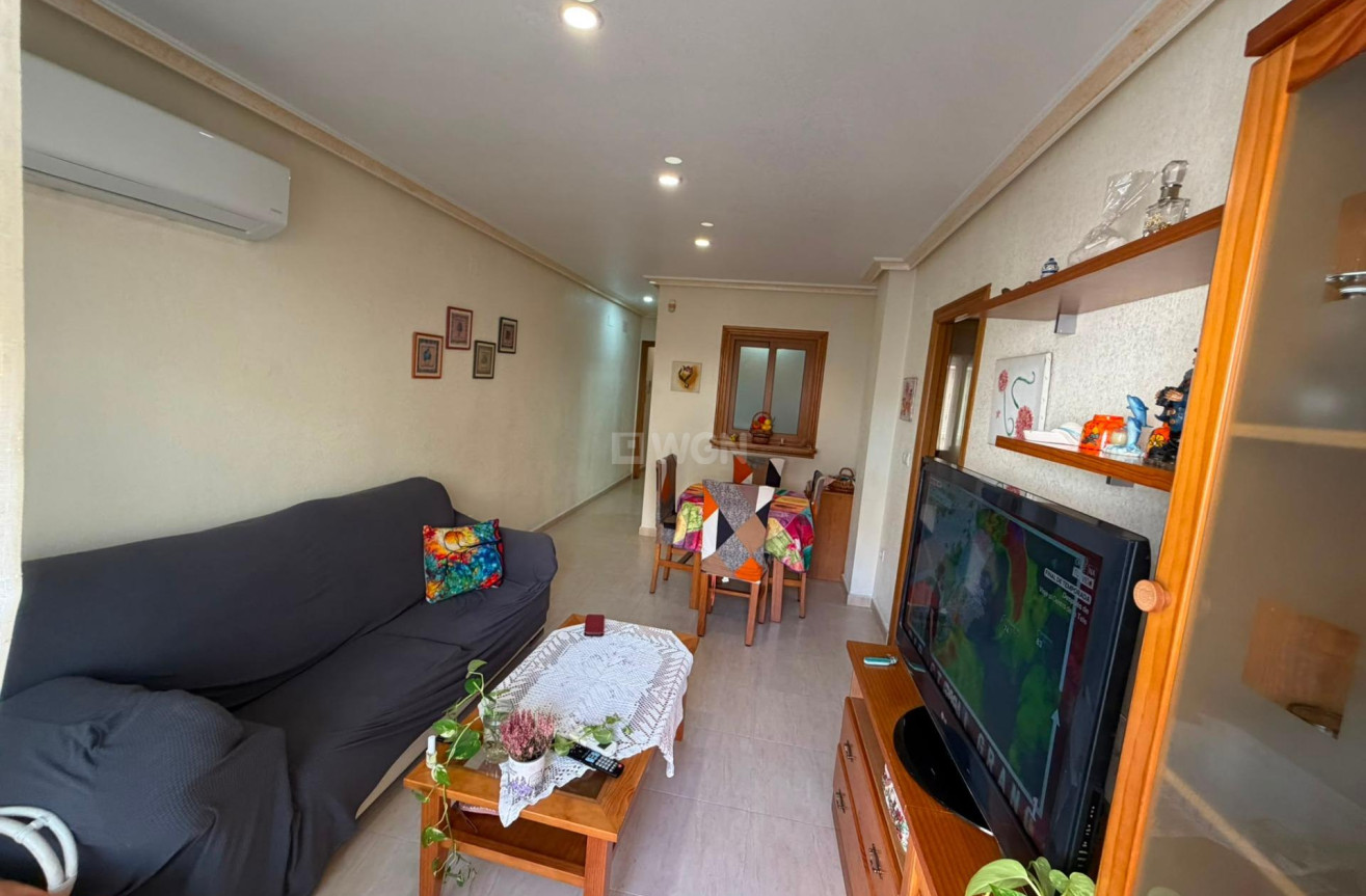 Reventa - Apartamento / piso - Torrevieja - Estacion De Autobuses