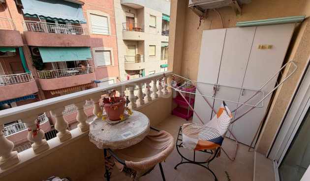 Reventa - Apartamento / piso - Torrevieja - Estacion De Autobuses