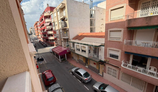 Reventa - Apartamento / piso - Torrevieja - Estacion De Autobuses
