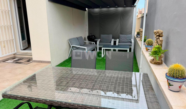 Odsprzedaż - Mieszkanie w bloku - Torrevieja - aguas nuevas