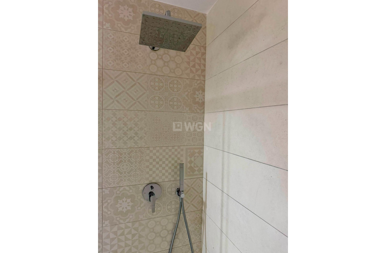 Odsprzedaż - Mieszkanie w bloku - Torrevieja - aguas nuevas