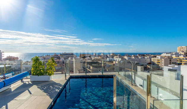 Odsprzedaż - Mieszkanie w bloku - Torrevieja - Playa del Cura