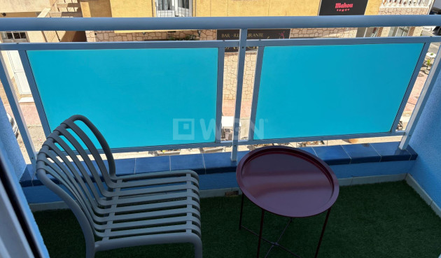 Odsprzedaż - Mieszkanie w bloku - Torrevieja - Playa del Cura