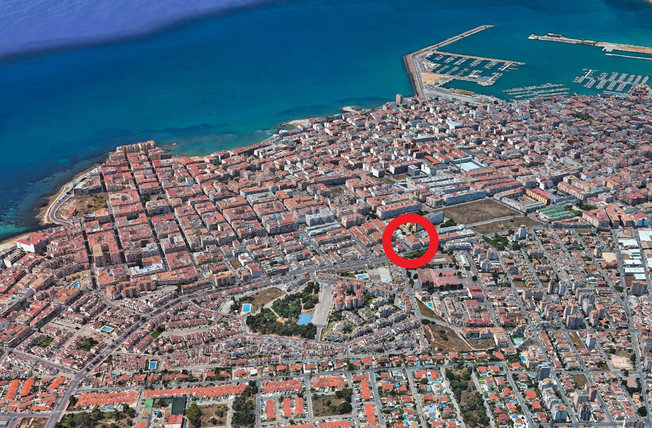 Odsprzedaż - Mieszkanie w bloku - Torrevieja - Playa del Cura