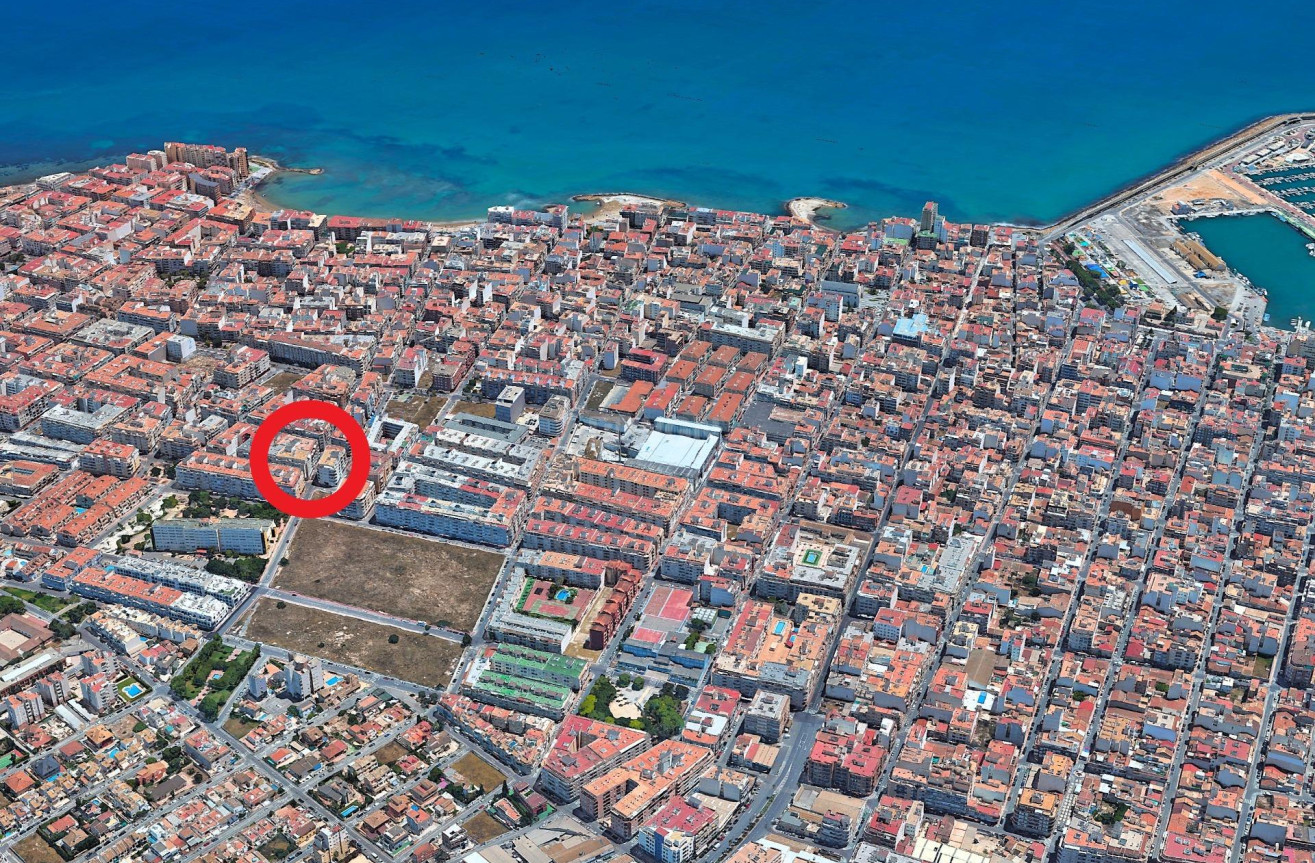 Odsprzedaż - Mieszkanie w bloku - Torrevieja - Playa del Cura