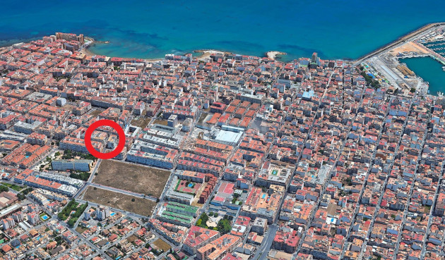 Odsprzedaż - Mieszkanie w bloku - Torrevieja - Playa del Cura