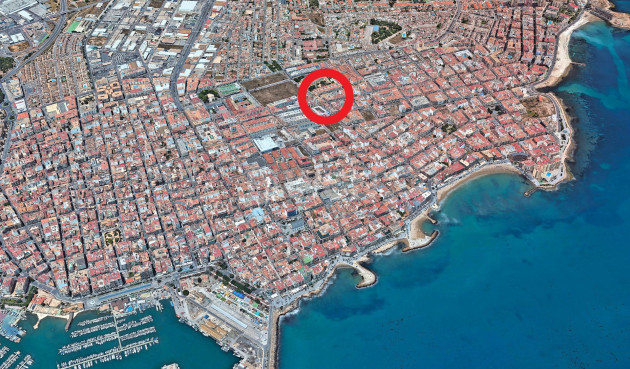 Odsprzedaż - Mieszkanie w bloku - Torrevieja - Playa del Cura