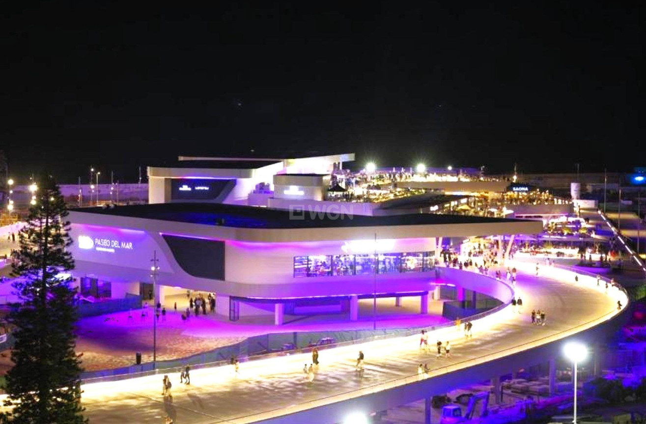 Odsprzedaż - Mieszkanie w bloku - Torrevieja - Playa del Cura