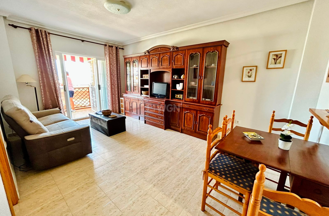 Odsprzedaż - Mieszkanie w bloku - La Mata - Costa Blanca