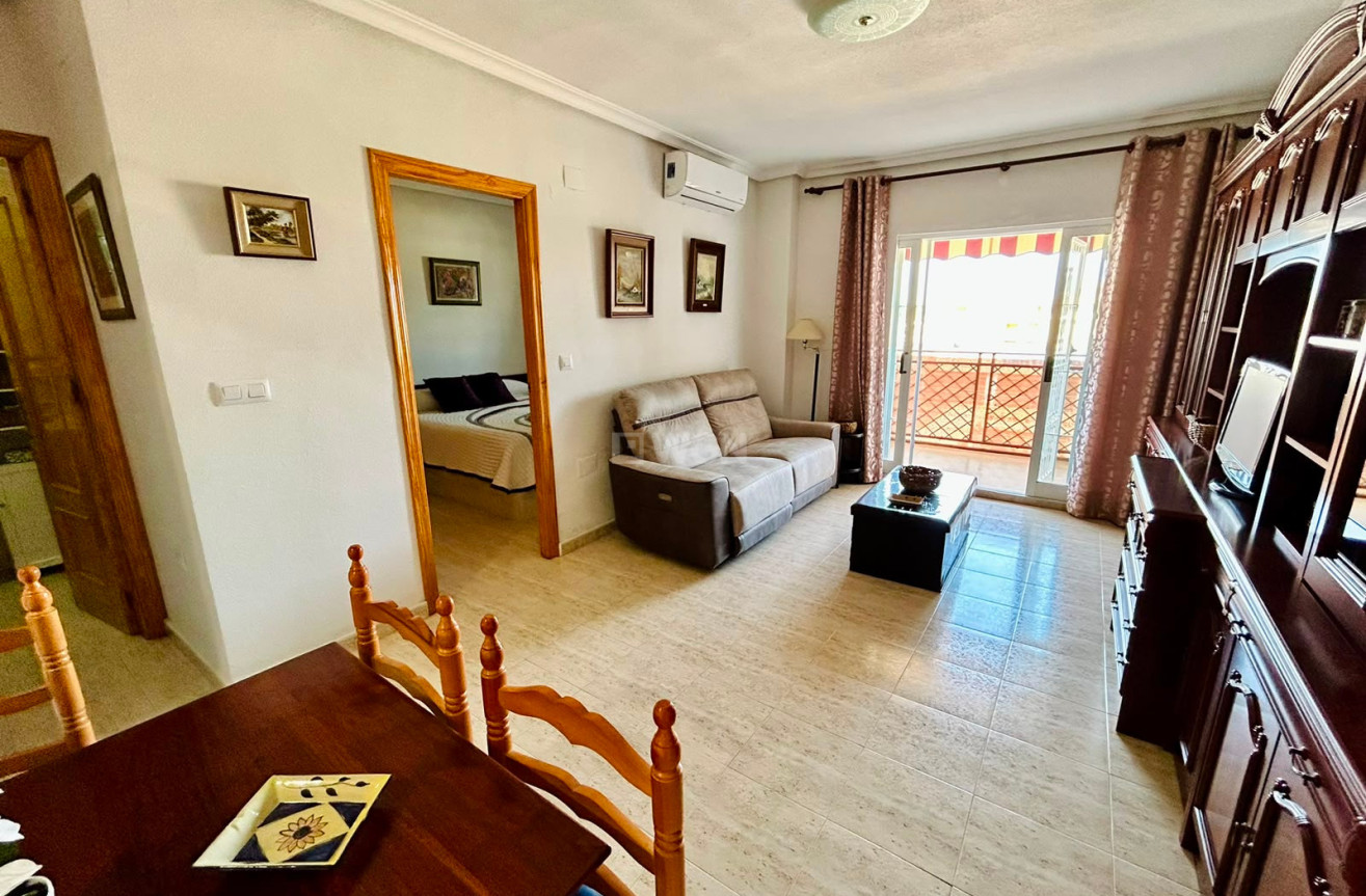 Odsprzedaż - Mieszkanie w bloku - La Mata - Costa Blanca