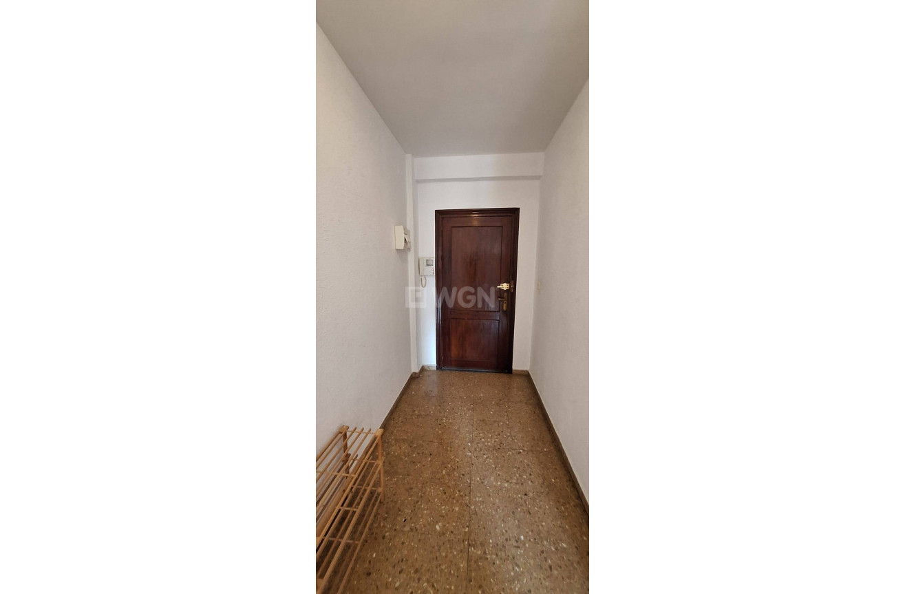 Odsprzedaż - Mieszkanie w bloku - Murcia - Centro