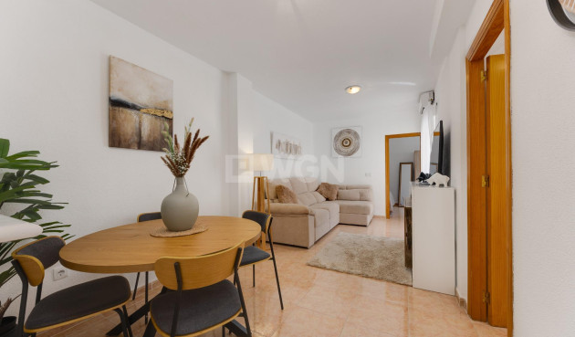 Odsprzedaż - Mieszkanie w bloku - Torrevieja - Centro