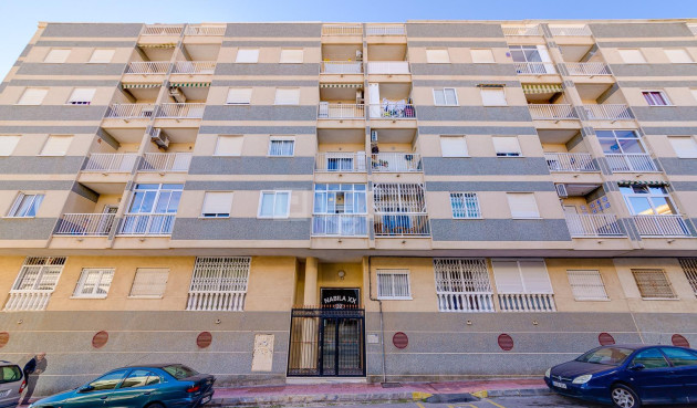 Odsprzedaż - Mieszkanie w bloku - Torrevieja - Centro