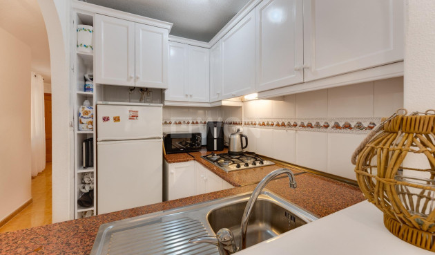 Odsprzedaż - Mieszkanie w bloku - Torrevieja - Centro