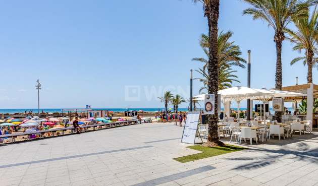 Odsprzedaż - Mieszkanie w bloku - Torrevieja - Centro