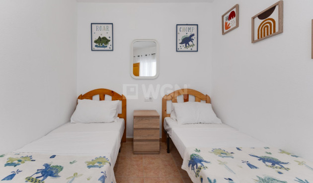 Odsprzedaż - Mieszkanie w bloku - Torrevieja - Centro