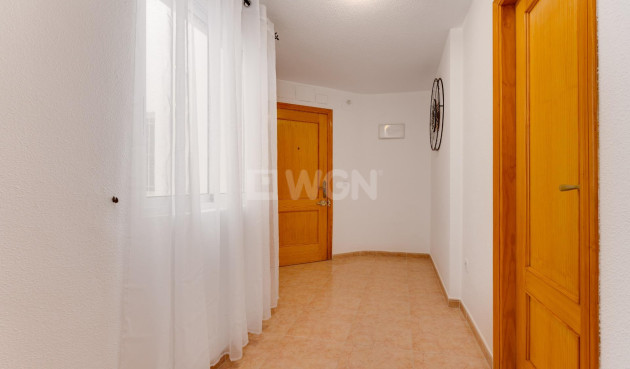 Odsprzedaż - Mieszkanie w bloku - Torrevieja - Centro