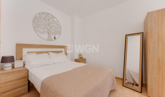 Odsprzedaż - Mieszkanie w bloku - Torrevieja - Centro