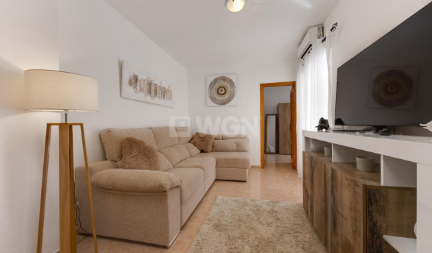 Odsprzedaż - Mieszkanie w bloku - Torrevieja - Centro