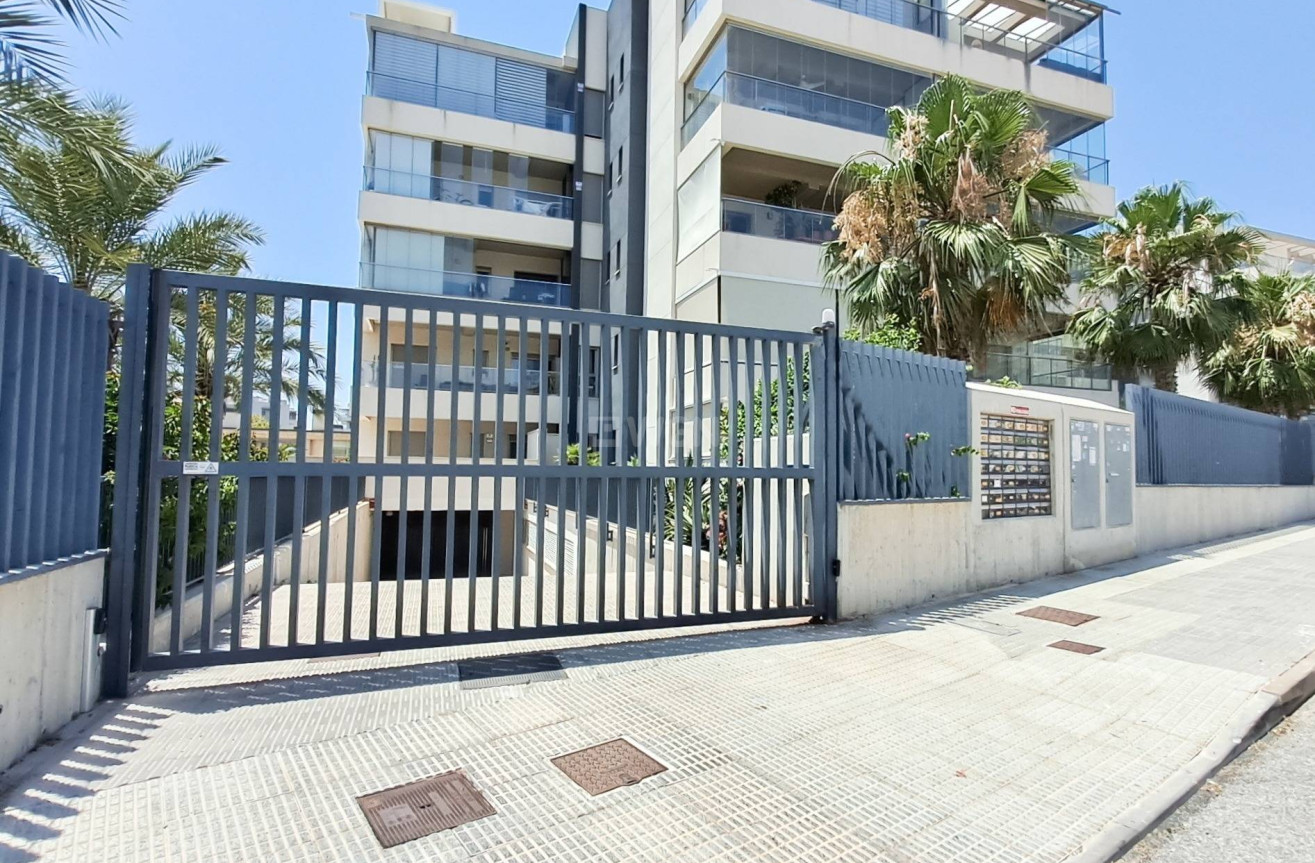 Odsprzedaż - Mieszkanie w bloku - Orihuela Costa - Los Dolses