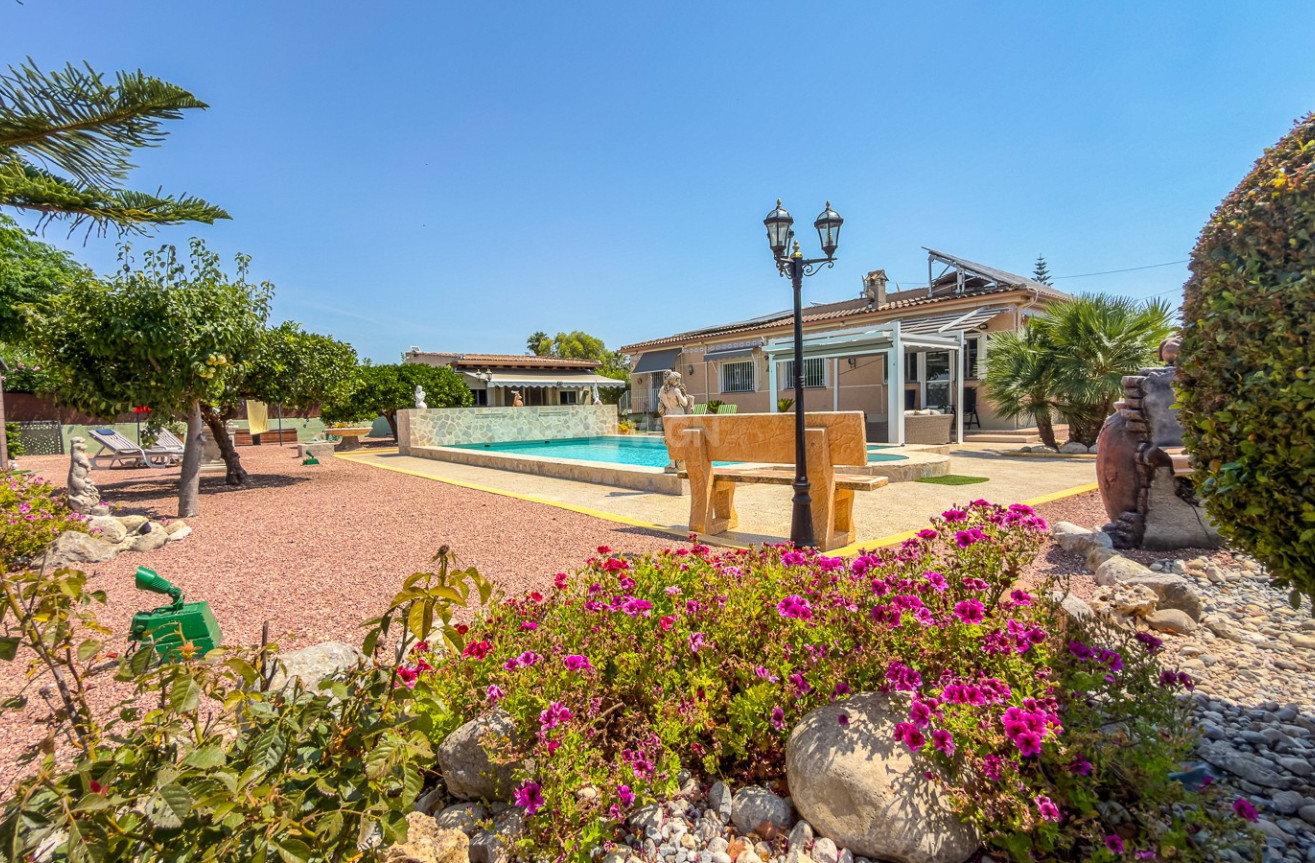 Odsprzedaż - Villa - Catral - Costa Blanca