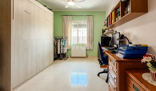 Odsprzedaż - Villa - Catral - Costa Blanca