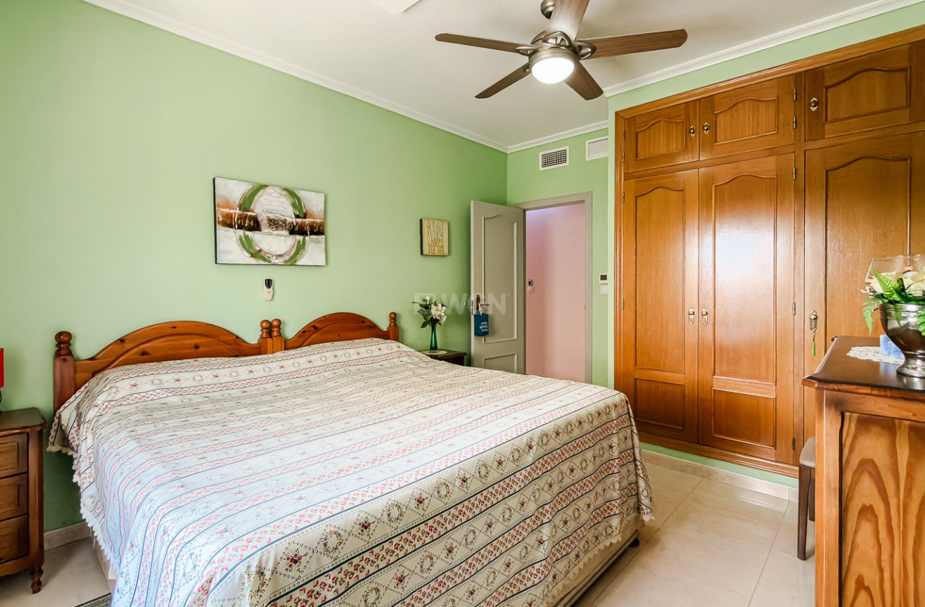 Odsprzedaż - Villa - Catral - Costa Blanca