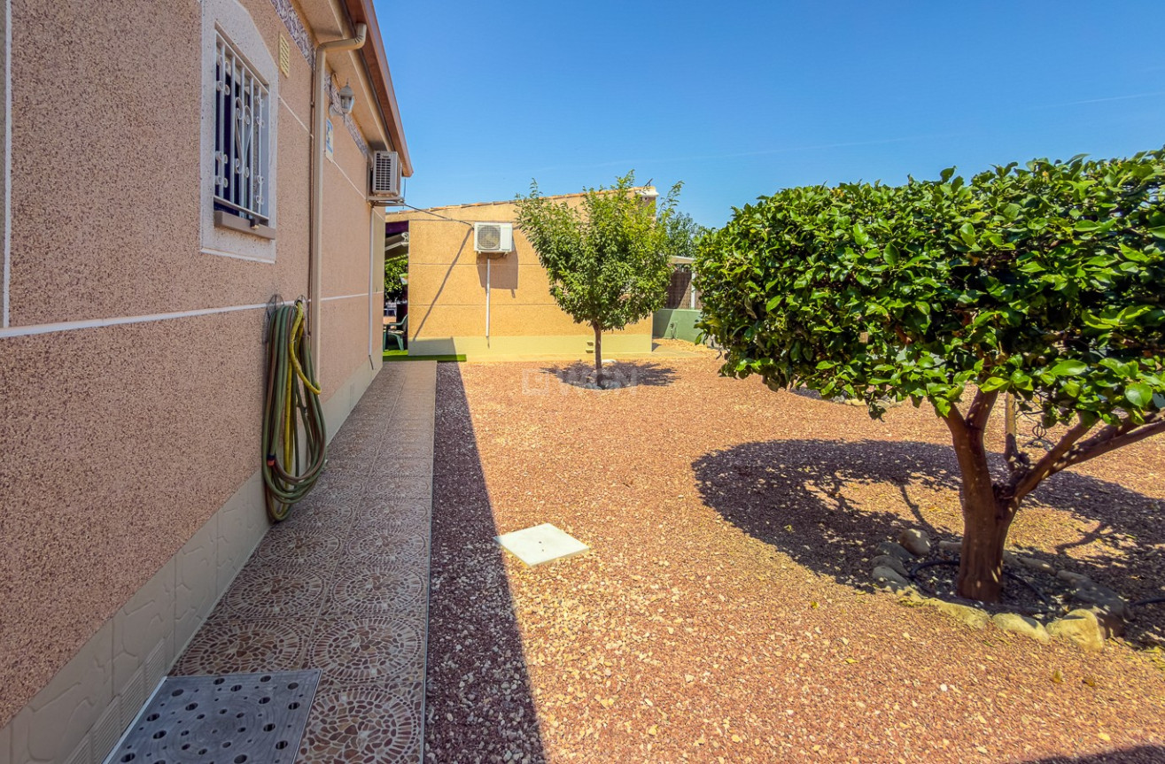 Odsprzedaż - Villa - Catral - Costa Blanca
