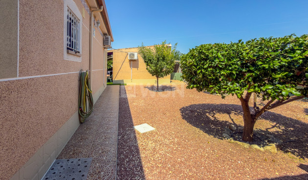 Odsprzedaż - Villa - Catral - Costa Blanca
