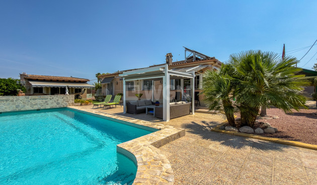 Odsprzedaż - Villa - Catral - Costa Blanca