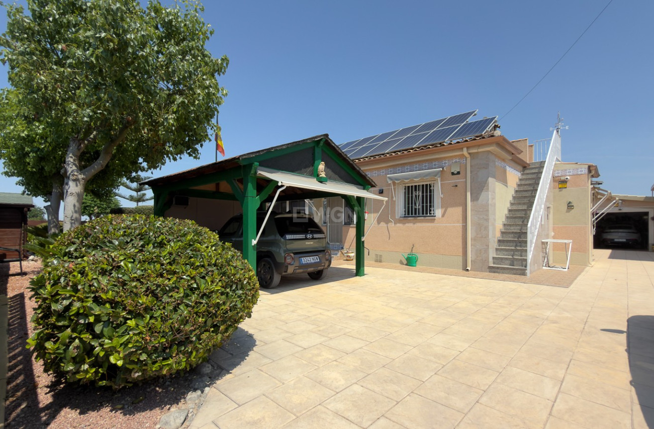 Odsprzedaż - Villa - Catral - Costa Blanca