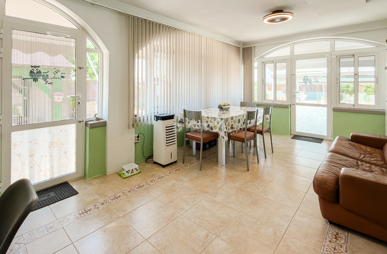 Odsprzedaż - Villa - Catral - Costa Blanca