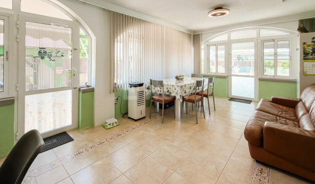 Odsprzedaż - Villa - Catral - Costa Blanca