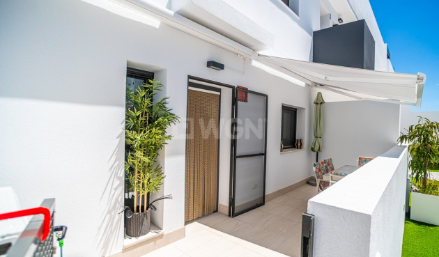 Odsprzedaż - Mieszkanie w bloku - Torrevieja - Costa Blanca
