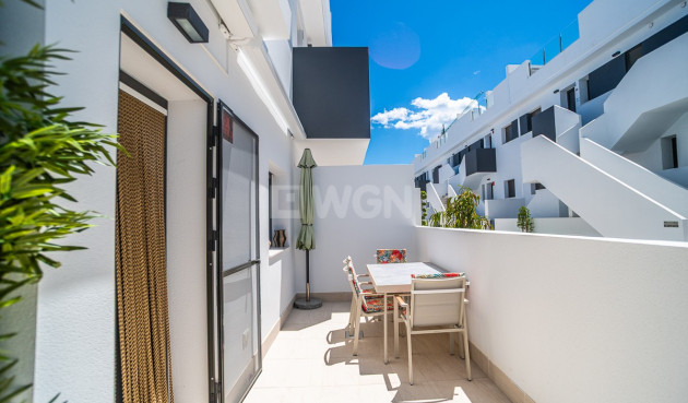 Odsprzedaż - Mieszkanie w bloku - Torrevieja - Costa Blanca