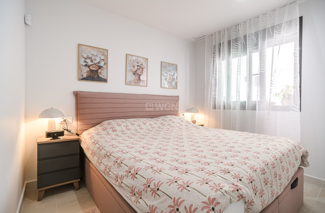 Odsprzedaż - Mieszkanie w bloku - Torrevieja - Costa Blanca