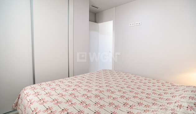 Odsprzedaż - Mieszkanie w bloku - Torrevieja - Costa Blanca