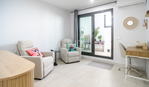Odsprzedaż - Mieszkanie w bloku - Torrevieja - Costa Blanca