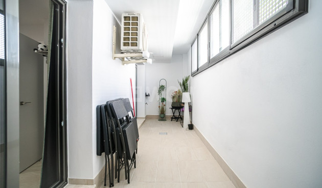 Odsprzedaż - Mieszkanie w bloku - Torrevieja - Costa Blanca