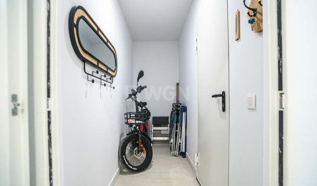 Odsprzedaż - Mieszkanie w bloku - Torrevieja - Costa Blanca