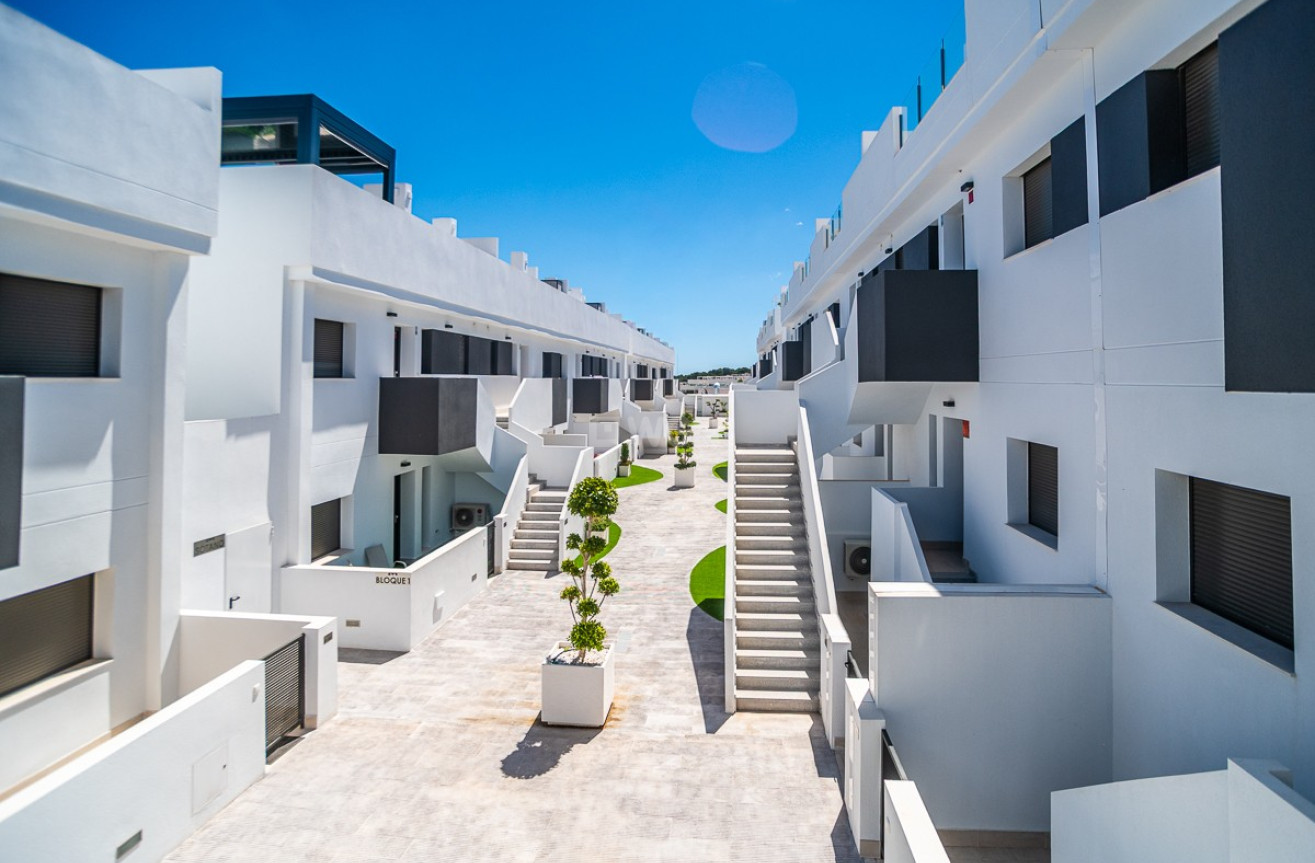 Odsprzedaż - Mieszkanie w bloku - Torrevieja - Costa Blanca