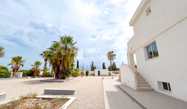 Odsprzedaż - Villa - Los Montesinos - Costa Blanca