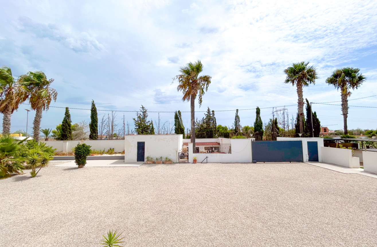 Odsprzedaż - Villa - Los Montesinos - Costa Blanca