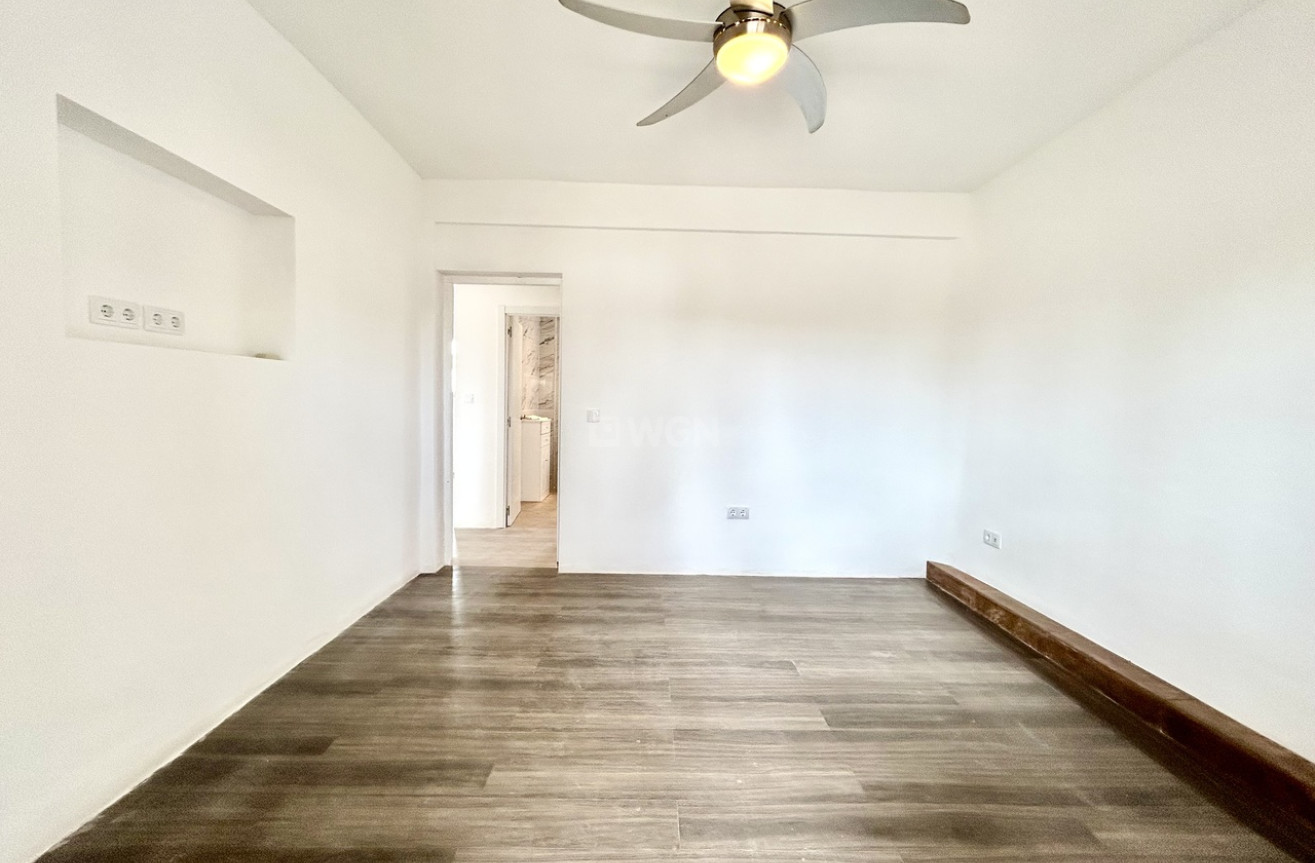 Odsprzedaż - Villa - Los Montesinos - Costa Blanca